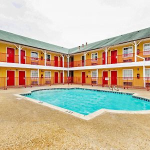 Oyo Hotel San Antonio Lackland Near Seaworld